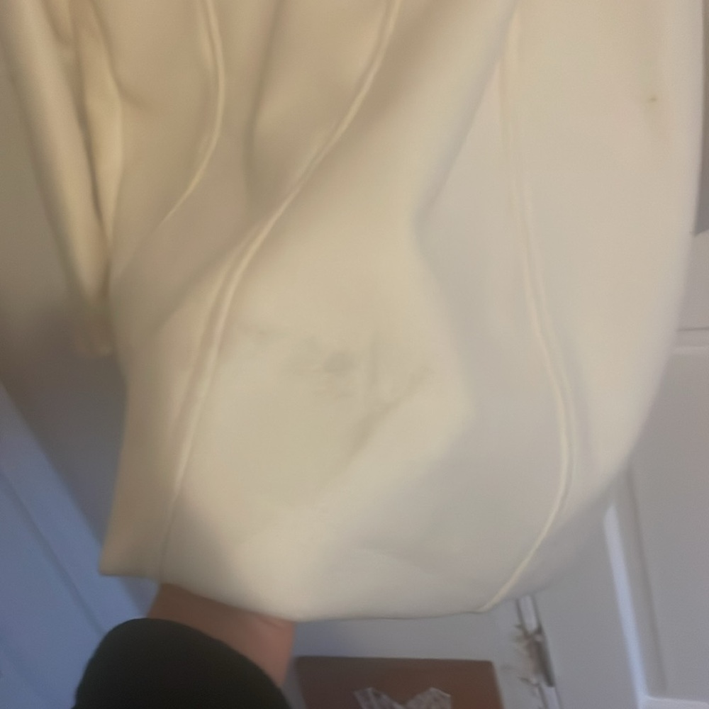 Beautiful white jacket - Picture 5 of 5